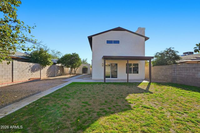 1410 E TOPEKA Drive, Phoenix, AZ 85024