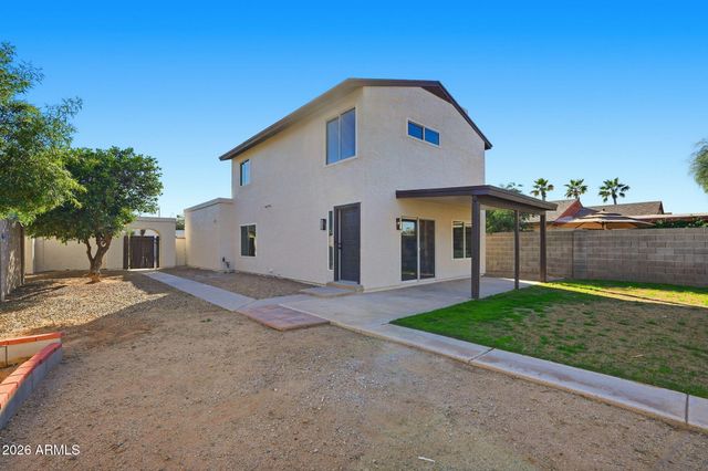 1410 E TOPEKA Drive, Phoenix, AZ 85024