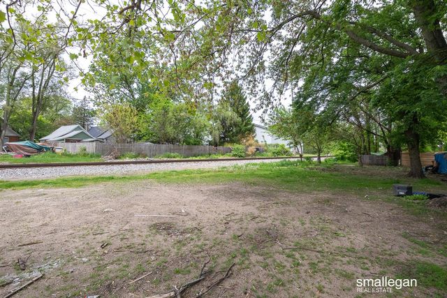 619 Lake Street, Kalamazoo, MI 49001