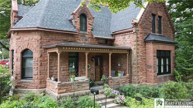 55 Lambert Avenue, Pomfret, NY 14063