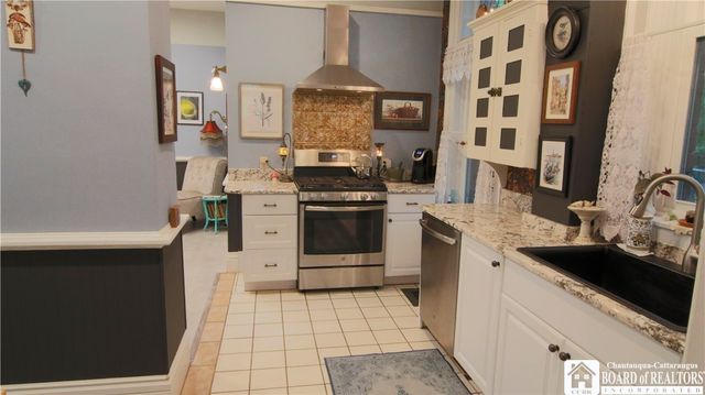 55 Lambert Avenue, Pomfret, NY 14063