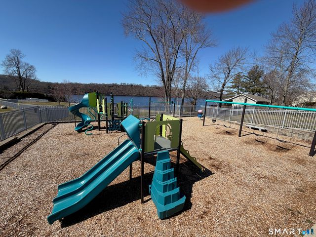 31 Mountain View Drive, Brookfield, CT 06804