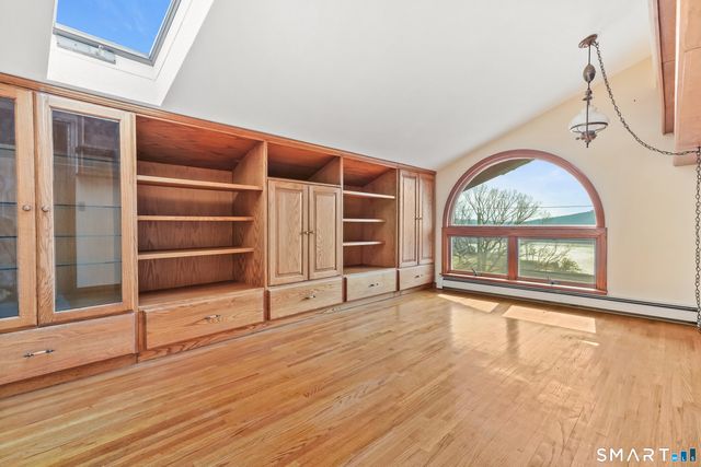 31 Mountain View Drive, Brookfield, CT 06804