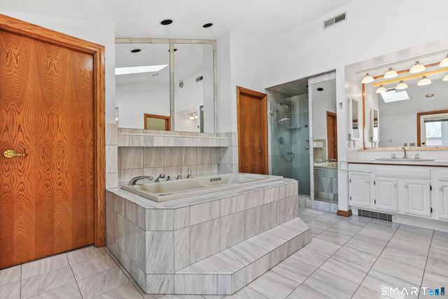 31 Mountain View Drive, Brookfield, CT 06804