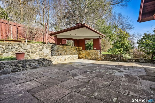 31 Mountain View Drive, Brookfield, CT 06804