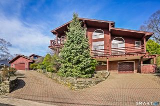 31 Mountain View Drive, Brookfield, CT 06804