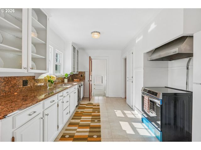 3568 Ne SCHUYLER St, Portland, OR 97212