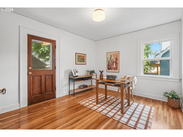 3568 Ne SCHUYLER St, Portland, OR 97212