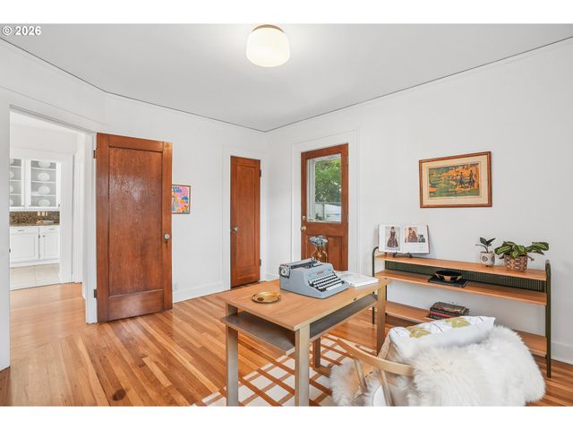 3568 Ne SCHUYLER St, Portland, OR 97212