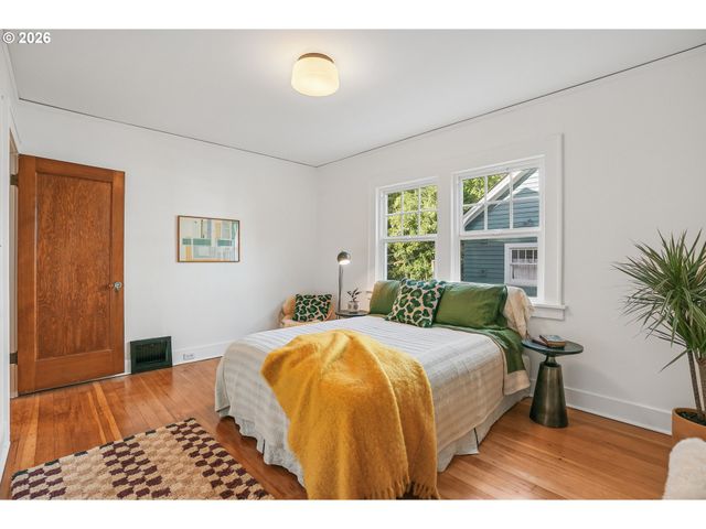 3568 Ne SCHUYLER St, Portland, OR 97212