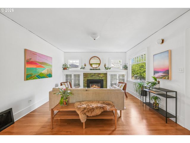 3568 Ne SCHUYLER St, Portland, OR 97212