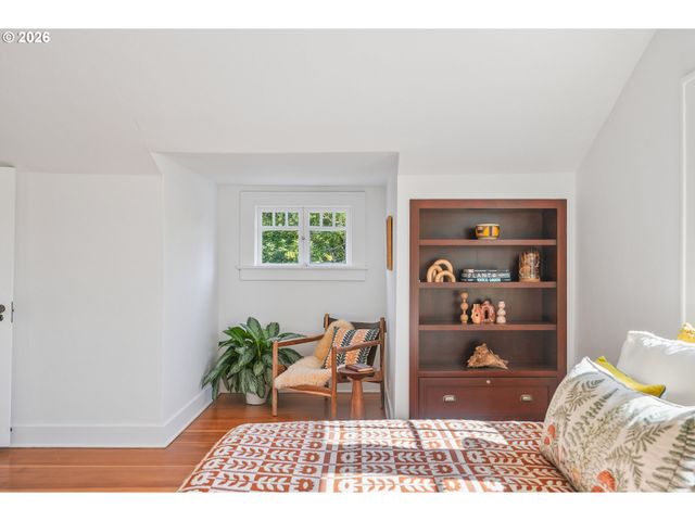 3568 Ne SCHUYLER St, Portland, OR 97212