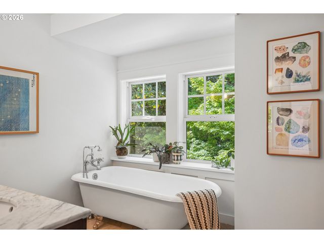 3568 Ne SCHUYLER St, Portland, OR 97212