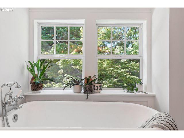 3568 Ne SCHUYLER St, Portland, OR 97212