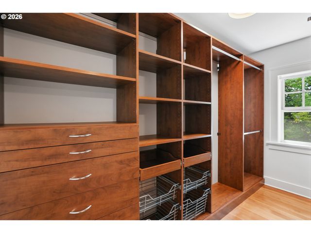 3568 Ne SCHUYLER St, Portland, OR 97212