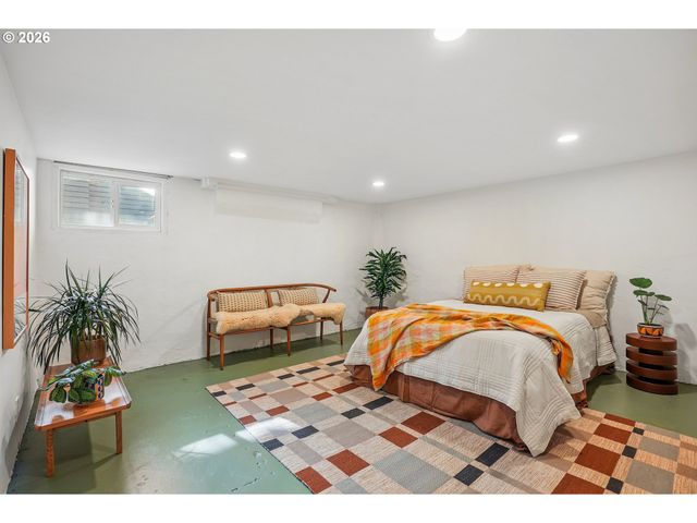 3568 Ne SCHUYLER St, Portland, OR 97212