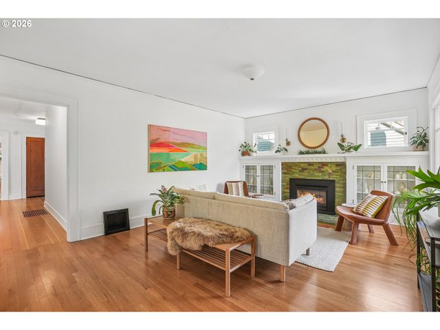 3568 Ne SCHUYLER St, Portland, OR 97212