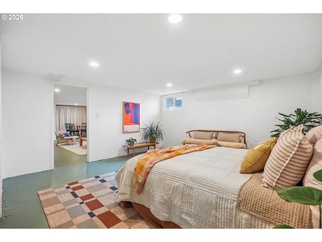 3568 Ne SCHUYLER St, Portland, OR 97212