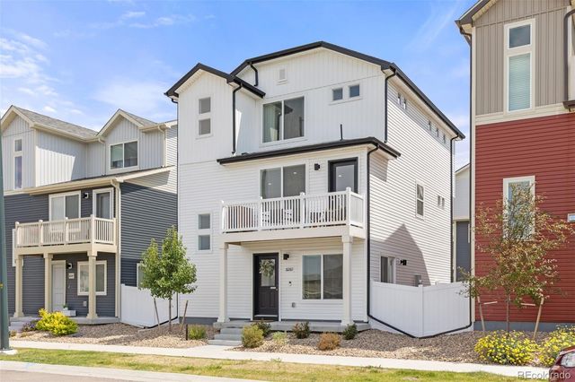 18260 E 51st Place, Denver, CO 80249