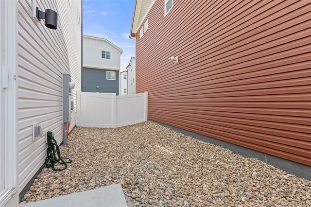 18260 E 51st Place, Denver, CO 80249