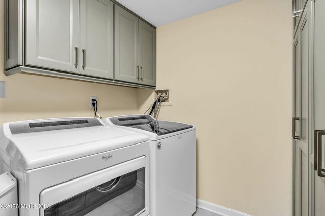 20 Red Coach Lane, Holmdel, NJ 07733
