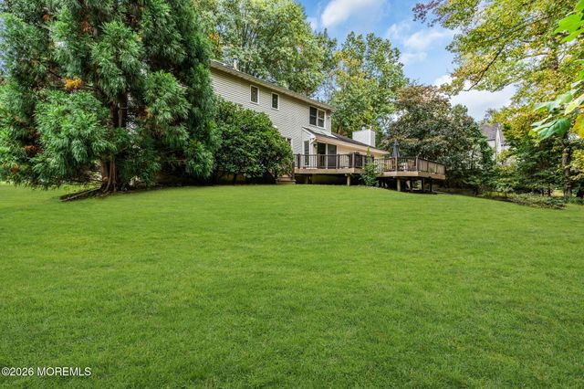 20 Red Coach Lane, Holmdel, NJ 07733
