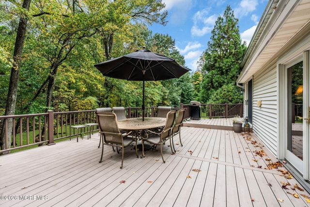 20 Red Coach Lane, Holmdel, NJ 07733