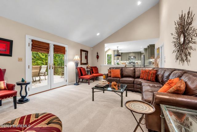 20 Red Coach Lane, Holmdel, NJ 07733
