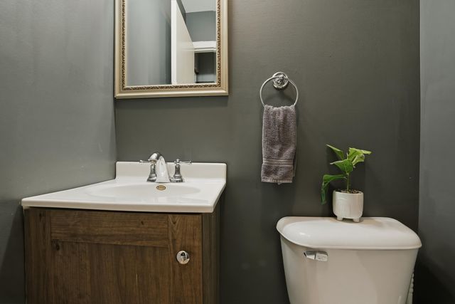 482 E Grove Street, Wheatfield, IN 46392