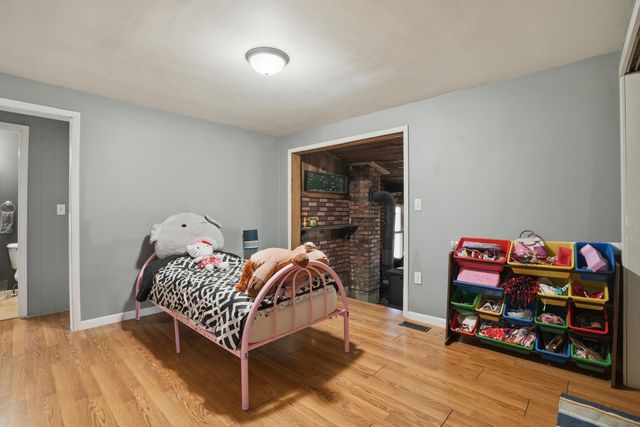 482 E Grove Street, Wheatfield, IN 46392