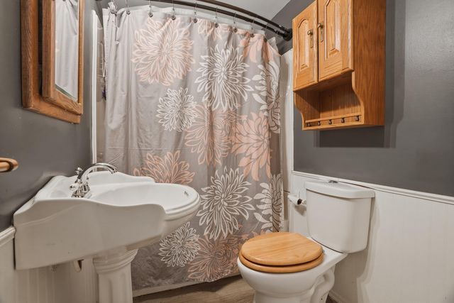 482 E Grove Street, Wheatfield, IN 46392