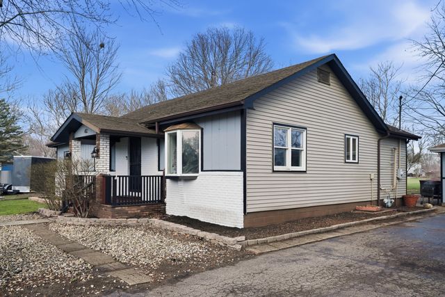 482 E Grove Street, Wheatfield, IN 46392