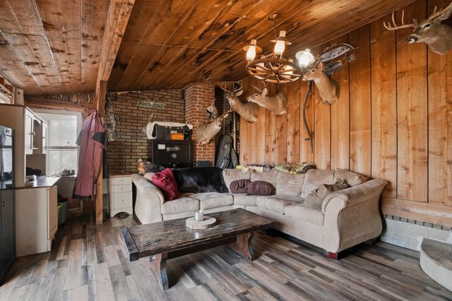 482 E Grove Street, Wheatfield, IN 46392