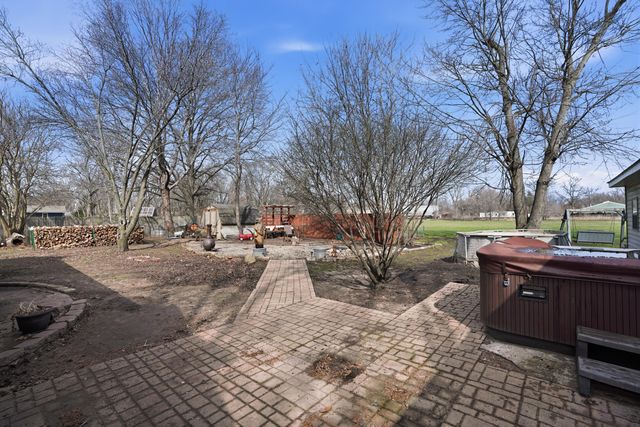 482 E Grove Street, Wheatfield, IN 46392