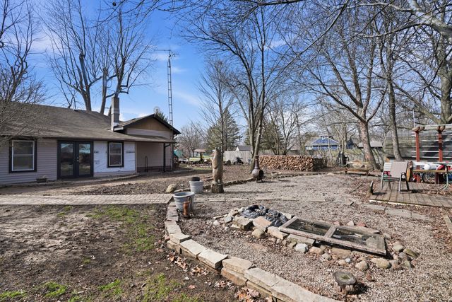 482 E Grove Street, Wheatfield, IN 46392