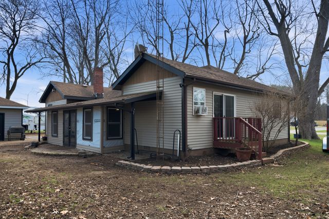 482 E Grove Street, Wheatfield, IN 46392