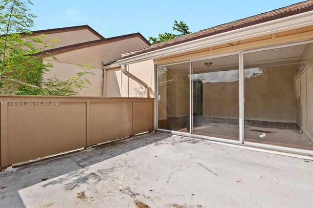 833 NW 82nd Ave 6, Plantation, FL 33324