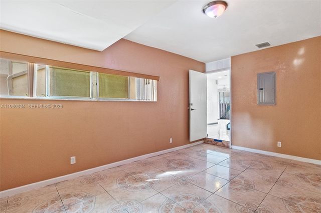 833 NW 82nd Ave 6, Plantation, FL 33324