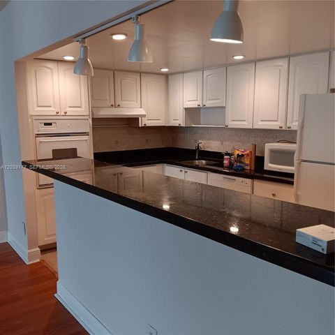 19390 Collins Avenue 1014, Sunny Isles Beach, FL 33160