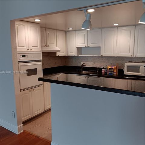 19390 Collins Avenue 1014, Sunny Isles Beach, FL 33160