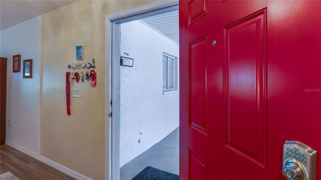 1207 11TH CIRCLE SE 128, Largo, FL 33771