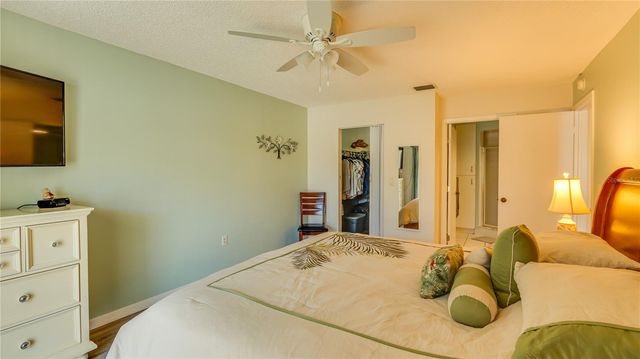 1207 11TH CIRCLE SE 128, Largo, FL 33771