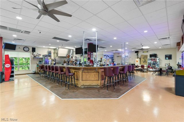 6483 State Road, Parma, OH 44134