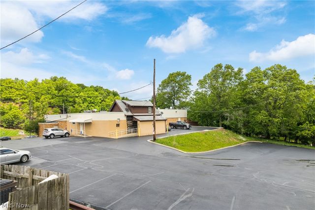 6483 State Road, Parma, OH 44134