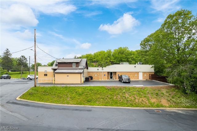 6483 State Road, Parma, OH 44134