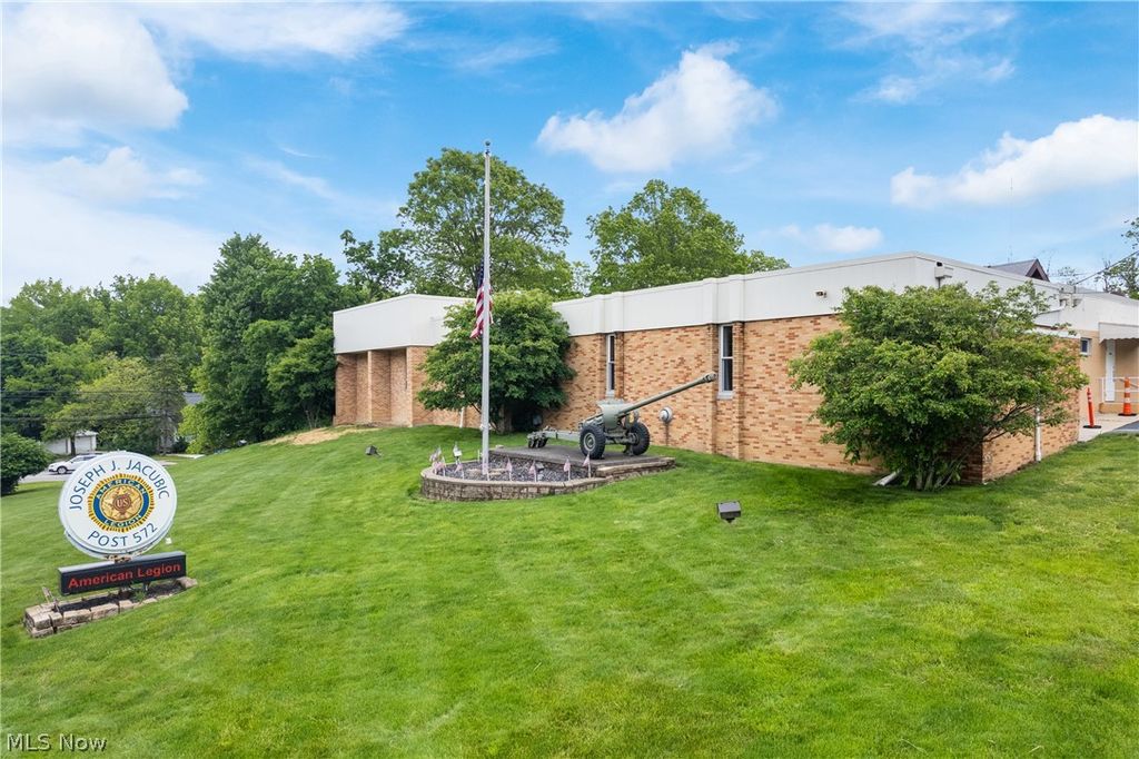 6483 State Road, Parma, OH 44134