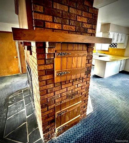 1250 Club Drive, Bloomfield Hills, MI 48302