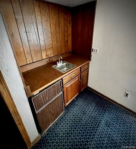 1250 Club Drive, Bloomfield Hills, MI 48302