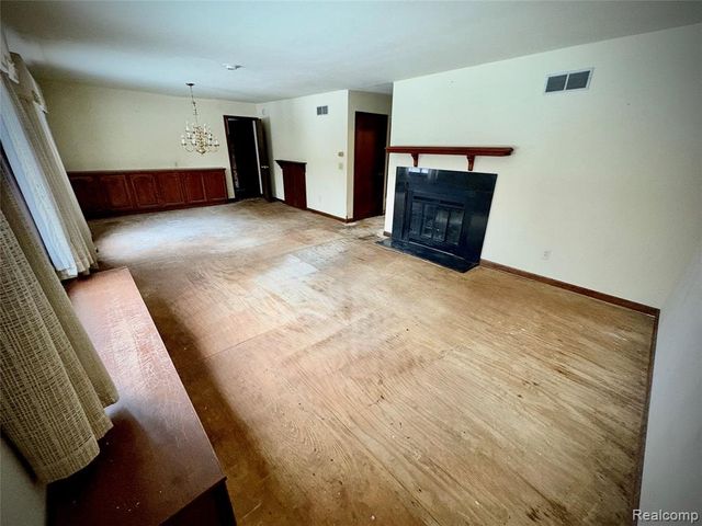 1250 Club Drive, Bloomfield Hills, MI 48302