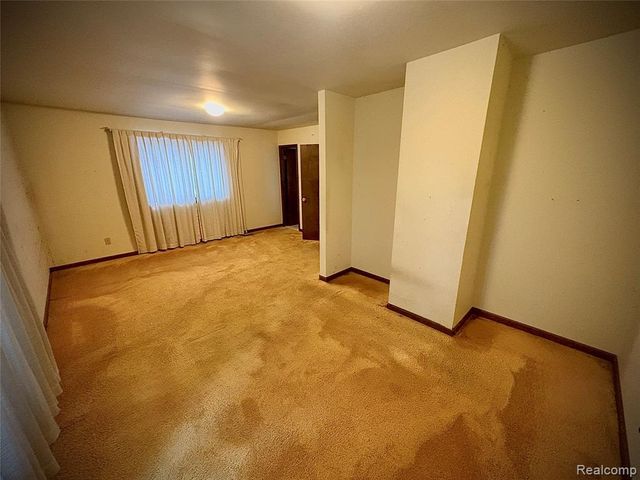 1250 Club Drive, Bloomfield Hills, MI 48302